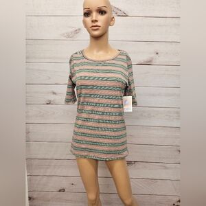 Gigi Lularoe  - Medium